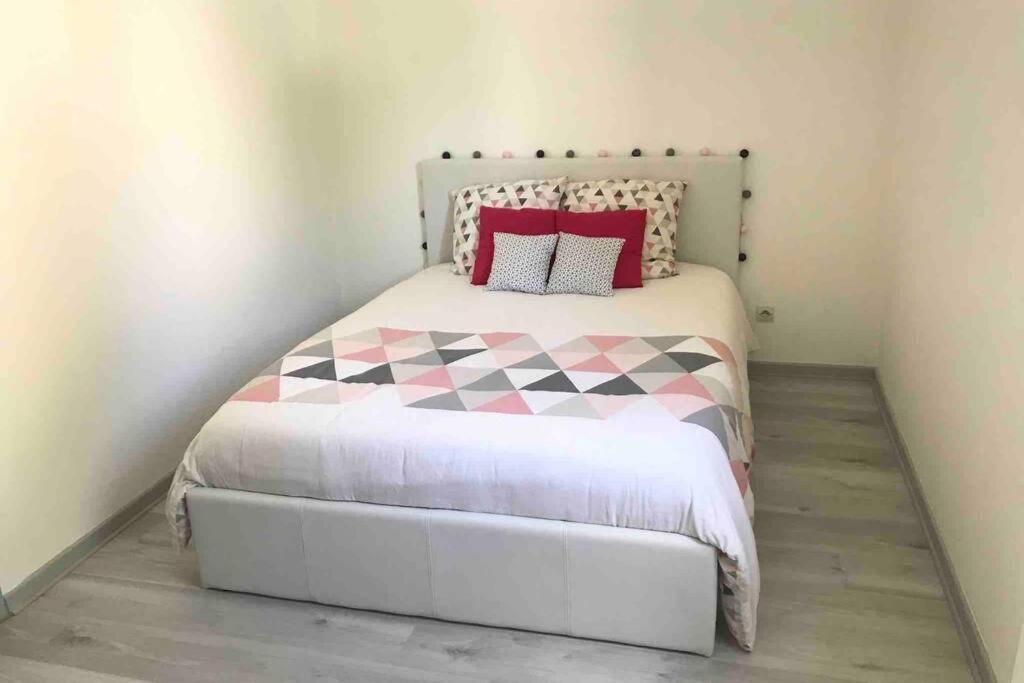 La Maison De Ville - 4 Chambres, 2 Sdb, Terrasse Et Garage - 90M2 Vesoul Eksteriør billede